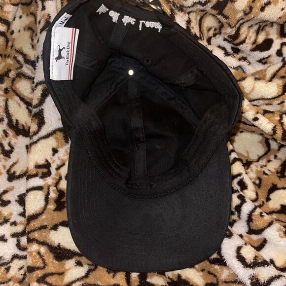 The Black Dog Life Off the Leash Baseball Hat Cap Cotton Adjustable UNI - Picture 9 of 9